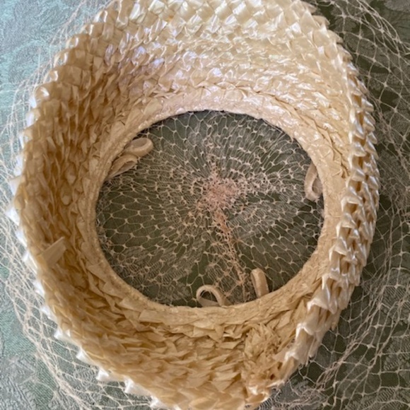 1950's Candy Straw Pillbox Hat - Picture 9 of 13